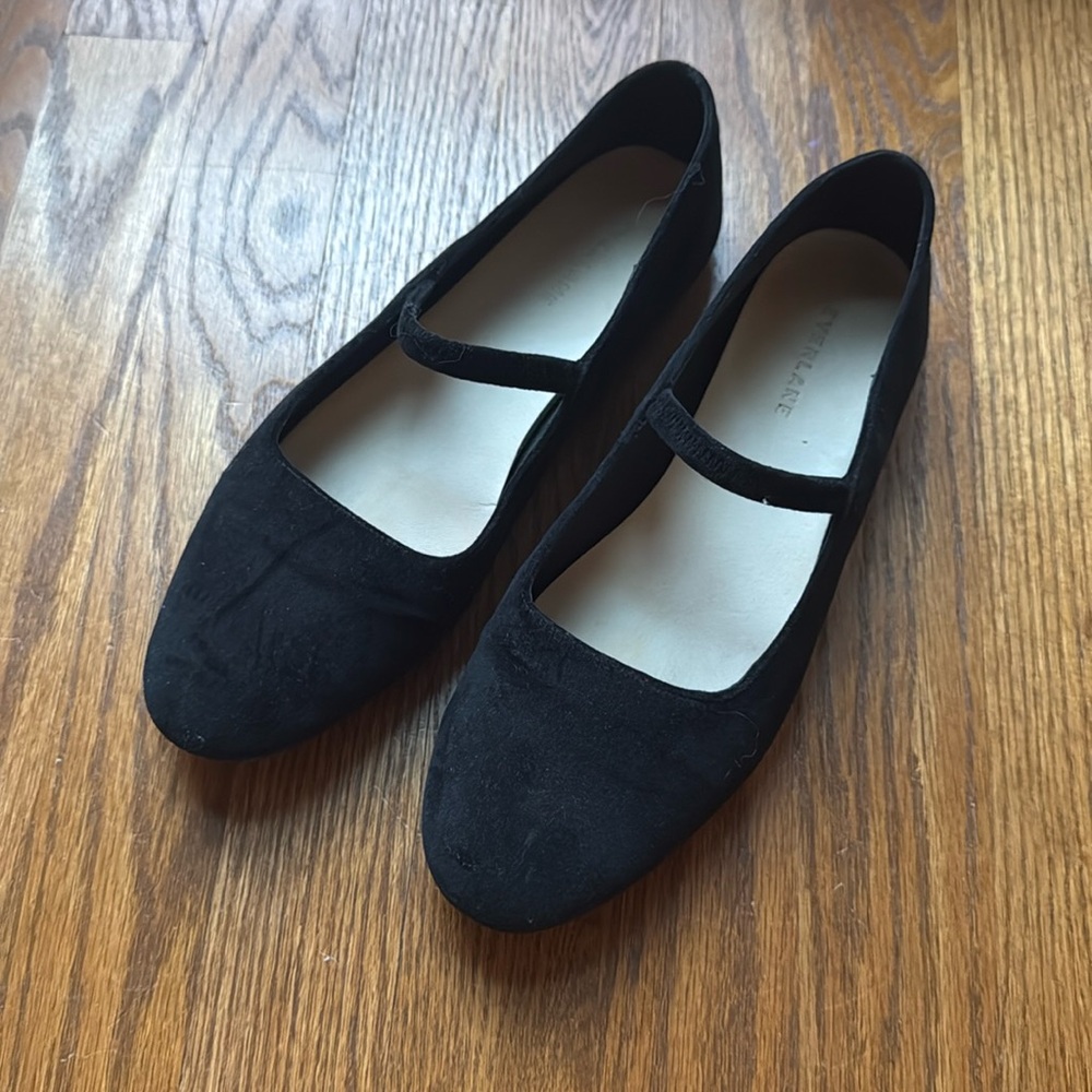 Everlane Day Maryjane Black Velvet size 8.5